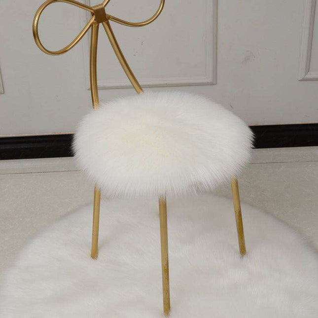 Luxurious Woolly Round Stool Cushion for Ultimate Dining Relaxation