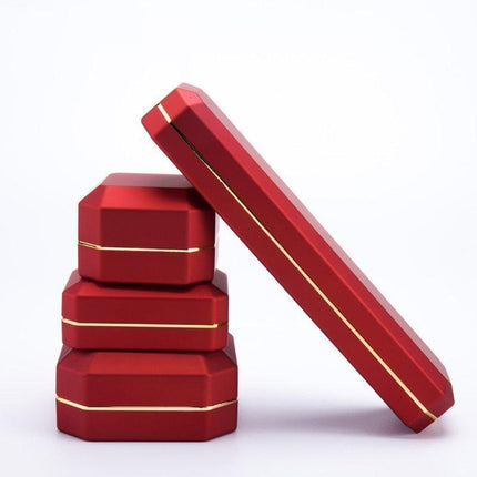 Luxury Velvet-Lined Jewelry Storage Boxes with Glossy Finish - Très Elite