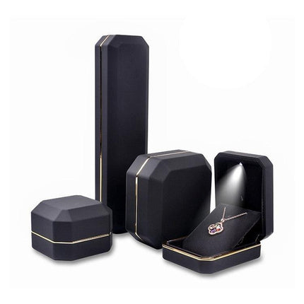 Luxury Velvet-Lined Jewelry Storage Boxes with Glossy Finish - Très Elite
