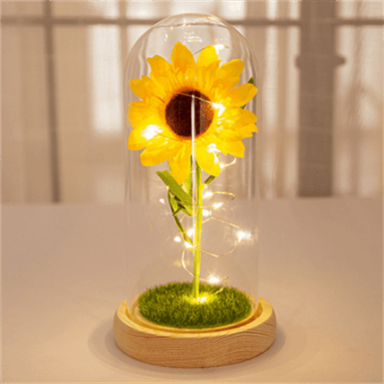 Magical Illuminated Rose in Glass Dome - Elegant Romantic Decor - Très Elite