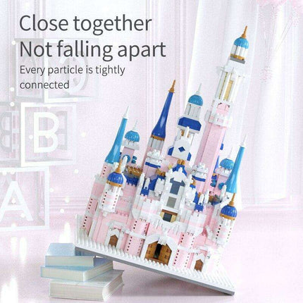 Magical LED Princess Castle Building Blocks Set with Mini House and Dolls for Girls - Très Elite