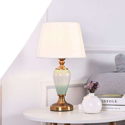 Modern Elegance Table Lamp with Soft Fabric Shade - Transform Your Living Space - Très Elite