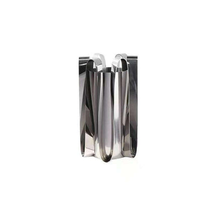Modern Silver Blossom Vase: Elegant Scandinavian Home Decor - Très Elite