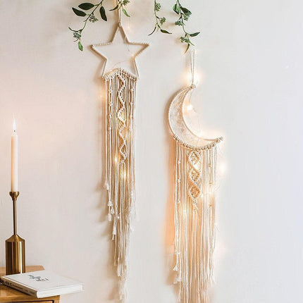 Moonlit Dreams Macrame Wall Hanging - Handcrafted Eco-Conscious Bohemian Decor - Très Elite