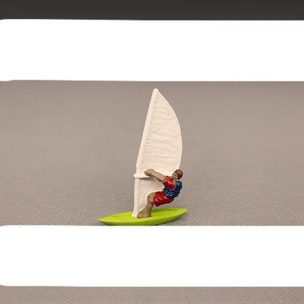 Nautical Charm: Exquisite Handcrafted Sailboat Sculpture - Très Elite