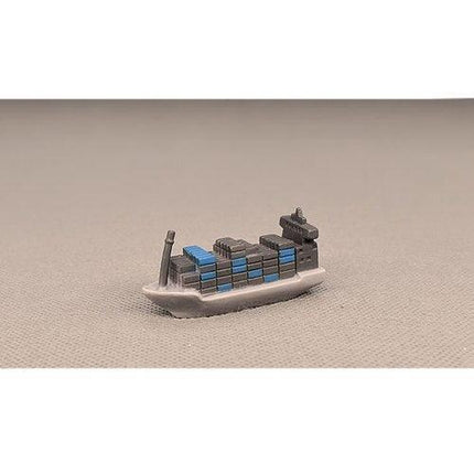 Nautical Charm: Exquisite Handcrafted Sailboat Sculpture - Très Elite