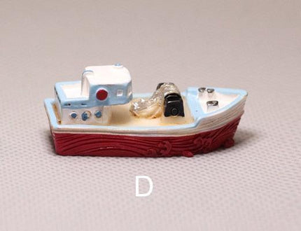 Nautical Charm: Exquisite Handcrafted Sailboat Sculpture - Très Elite