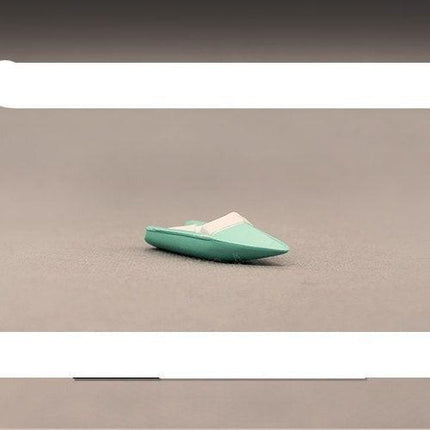 Nautical Charm: Exquisite Handcrafted Sailboat Sculpture - Très Elite
