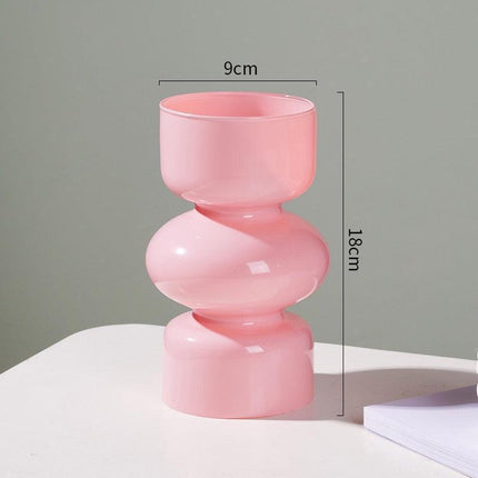Nordic Chic: Classic Glass Vase for Elegant Home Accents - Très Elite