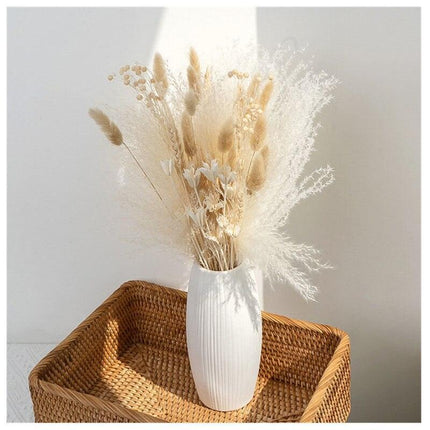 Nordic Chic Pampas Dried Flower Bouquet: Timeless Home Decor for Any Celebration - Très Elite