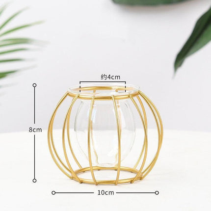 Nordic Elegance Handblown Glass Vase - Chic Decor Accent - Très Elite
