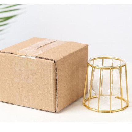 Nordic Elegance Handblown Glass Vase - Chic Decor Accent - Très Elite