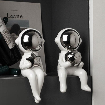 Nordic Space Explorer Ceramic Astronaut Statues - Modern Home Decor Collection - Très Elite