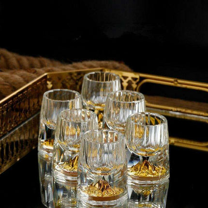 Opulent Golden Crystal Glass Tumblers for Exquisite Drinking Experiences - Très Elite