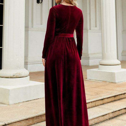 Opulent Golden Velvet Dress with Stylish Round Neckline and Sophisticated Belt - Women's Fashion Essential