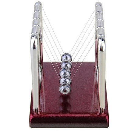Pendulum Physics Desk Sculpture - A Stunning Display of Motion - Très Elite