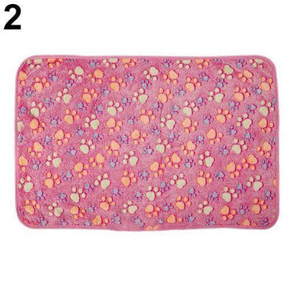 Plush Paw Print Pet Mat - Cozy Fleece Blanket Cushion for Animals