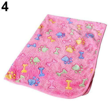 Plush Paw Print Pet Mat - Cozy Fleece Blanket Cushion for Animals