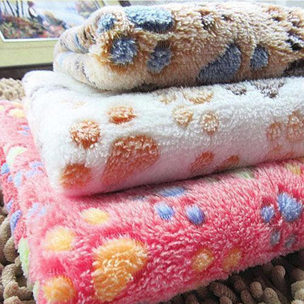 Plush Paw Print Pet Mat - Cozy Fleece Blanket Cushion for Animals