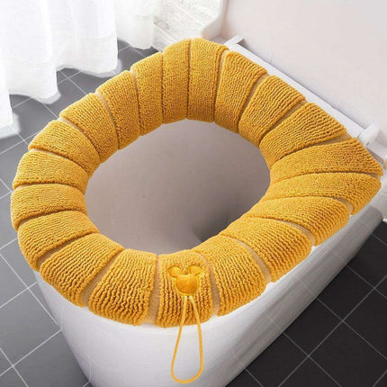 Plush Winter Toilet Seat Cover - Cozy Comfort for Every Bathroom - Très Elite
