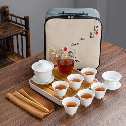 Portable Luxury Chinese Kung Fu Tea Set: Elegant Ceramic Teaware for Tea Enthusiasts on the Move - Très Elite
