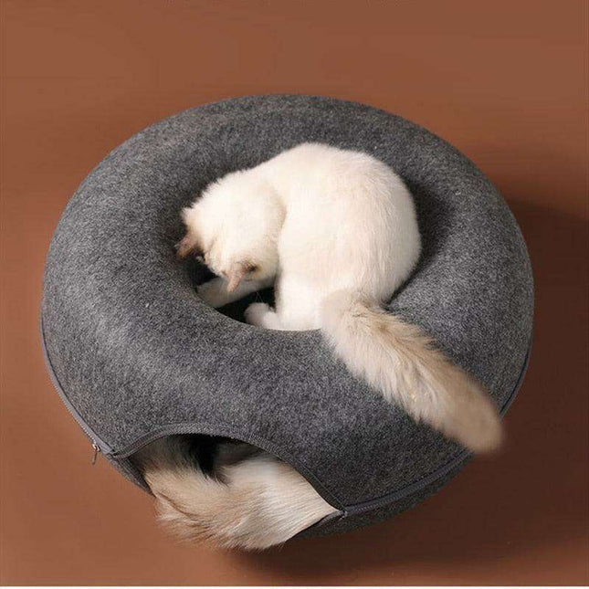 Purrfect Play Oasis: Versatile Cat Tunnel Bed with Training Features
