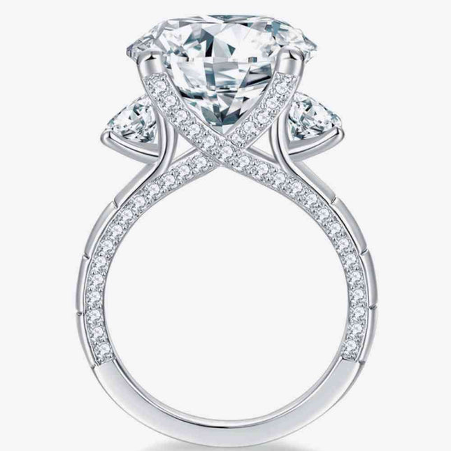 Radiant 8 Carat Moissanite Silver Ring with Luxurious Platinum Finish - Ultimate Sophistication