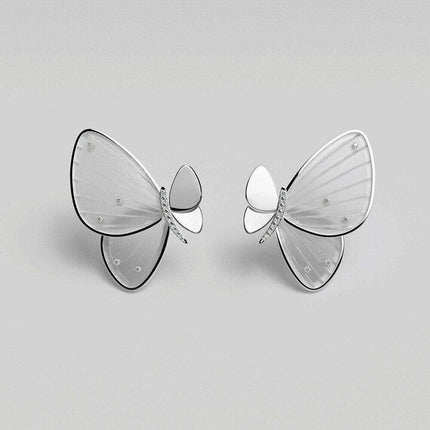 Radiant Butterfly Zircon Studs - Elegant 925 Sterling Silver Earrings for a Dazzling Finish - Très Elite