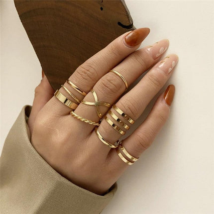 Radiant Heart Ring Collection: A Fusion of Classic Elegance and Contemporary Style - Essential Addition for Every Jewelry Lover - Très Elite