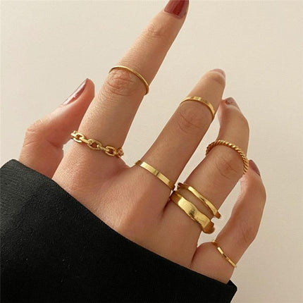 Radiant Heart Ring Collection: A Fusion of Classic Elegance and Contemporary Style - Essential Addition for Every Jewelry Lover - Très Elite