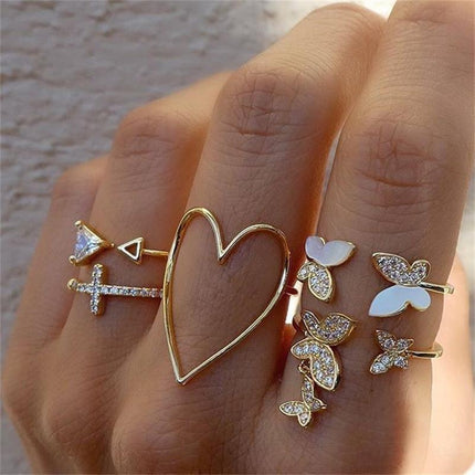 Radiant Heart Ring Collection: A Fusion of Classic Elegance and Contemporary Style - Essential Addition for Every Jewelry Lover - Très Elite