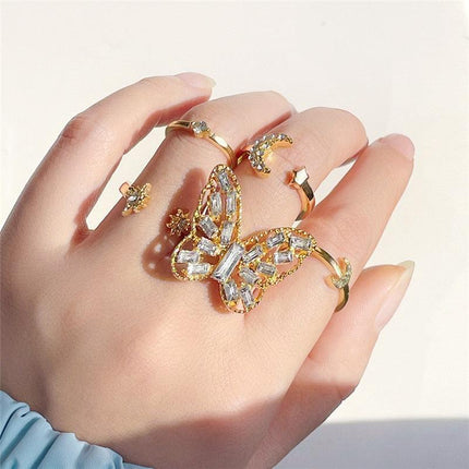 Radiant Heart Ring Collection: A Fusion of Classic Elegance and Contemporary Style - Essential Addition for Every Jewelry Lover - Très Elite