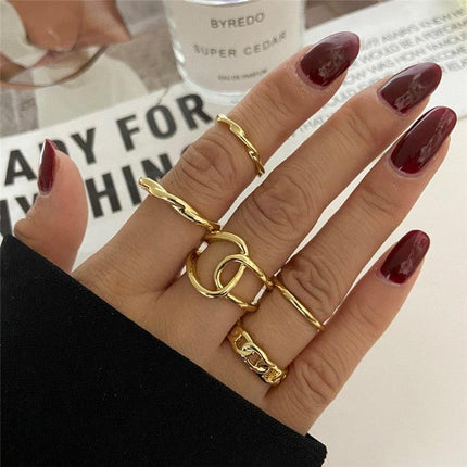 Radiant Heart Ring Collection: A Fusion of Classic Elegance and Contemporary Style - Essential Addition for Every Jewelry Lover - Très Elite