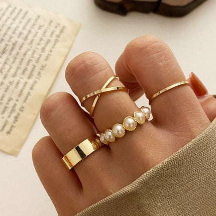 Radiant Heart Ring Collection: A Fusion of Classic Elegance and Contemporary Style - Essential Addition for Every Jewelry Lover - Très Elite