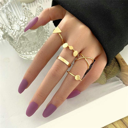 Radiant Heart Ring Collection: A Fusion of Classic Elegance and Contemporary Style - Essential Addition for Every Jewelry Lover - Très Elite