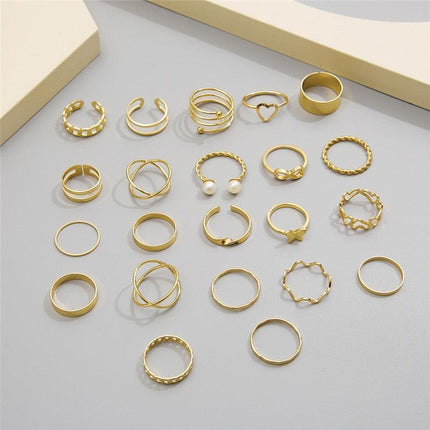 Radiant Heart Ring Collection: A Fusion of Classic Elegance and Contemporary Style - Essential Addition for Every Jewelry Lover - Très Elite