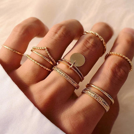 Radiant Heart Ring Collection: A Fusion of Classic Elegance and Contemporary Style - Essential Addition for Every Jewelry Lover - Très Elite