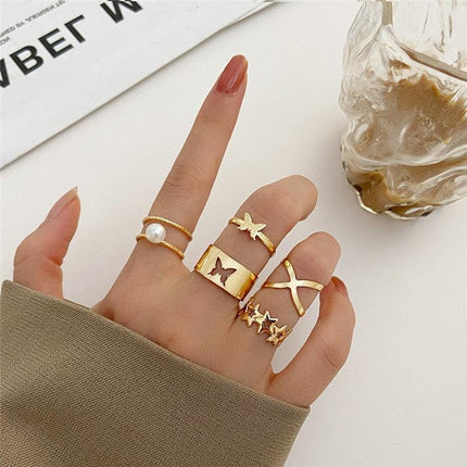Radiant Heart Ring Collection: A Fusion of Classic Elegance and Contemporary Style - Essential Addition for Every Jewelry Lover - Très Elite