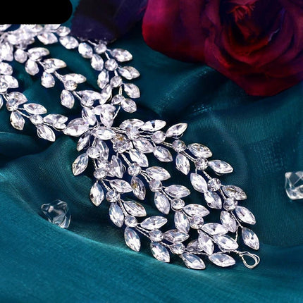 Radiant Rhinestone Wedding Headband: Sophisticated Bridal Hair Accessory