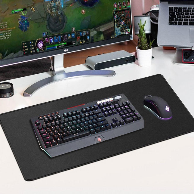 Radiation-Resistant Extra-Large Gaming Mouse Pad for Enhanced Precision and Performance