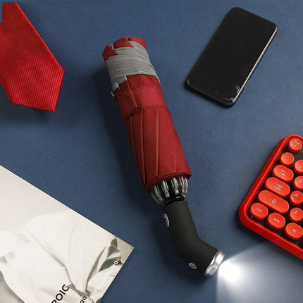 RainGuard LED Umbrella: Elevate Your Rainy Day Adventures - Très Elite
