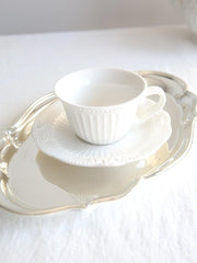 Rococo Reverie: Luxurious Porcelain Tea Set for Elegant Gatherings - Très Elite