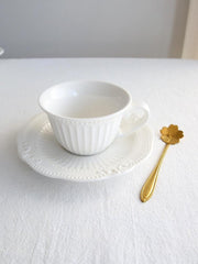 Rococo Reverie: Luxurious Porcelain Tea Set for Elegant Gatherings - Très Elite