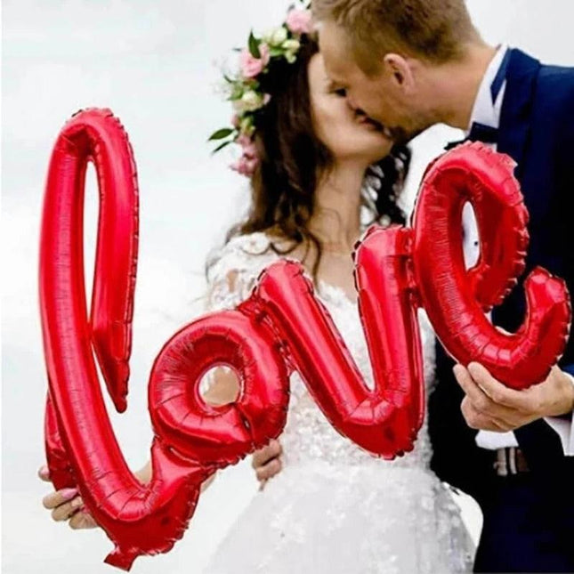 Romantic Red Heart Foil Balloon: Heartfelt Love Letter Design for Unforgettable Celebrations