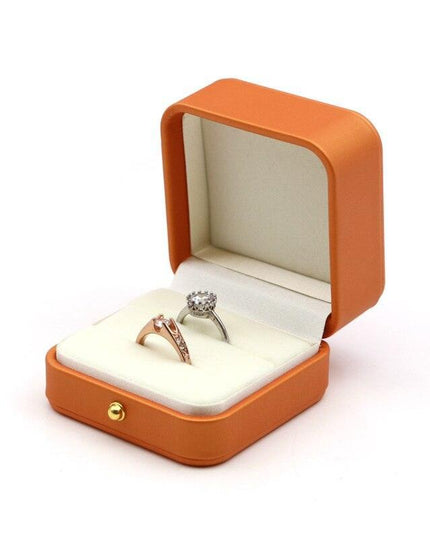 Elegant PU Leather Jewelry Organizer with Secure Storage Compartments