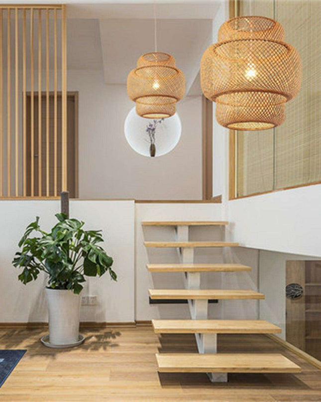 Sustainable Bamboo Pendant Light - Chic Chandelier for Modern Home Aesthetics
