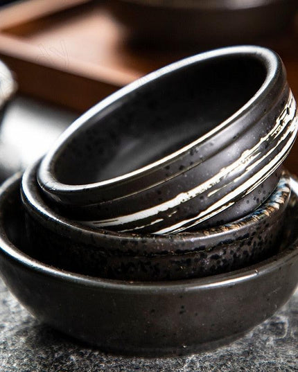 Elegant Retro Japanese Ceramic Sushi Plate and Mini Dipping Dish Set - Exquisite Dining Experience