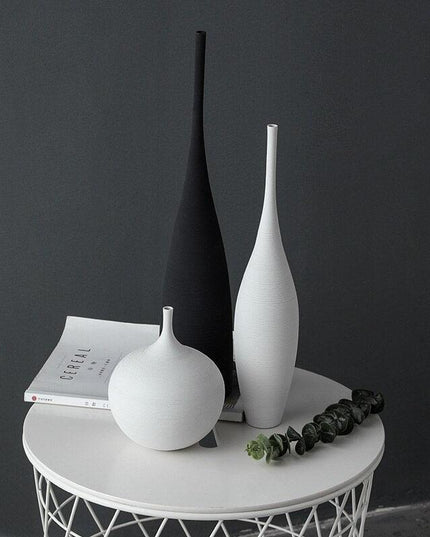 Tranquil Scandinavian Ceramic Zen Vase - Elevate Your Space with Minimalist Elegance