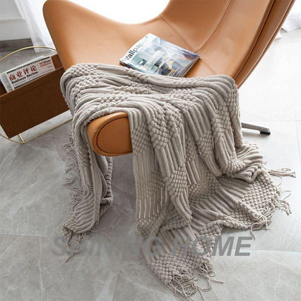 Chic Nordic Knitted Throw Blanket with Stylish Tassels - Essential Cozy Piece for Elegant Interiors