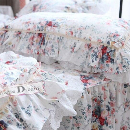 Elegant European Lace Ruffle Pillowcase - Classic White Luxury